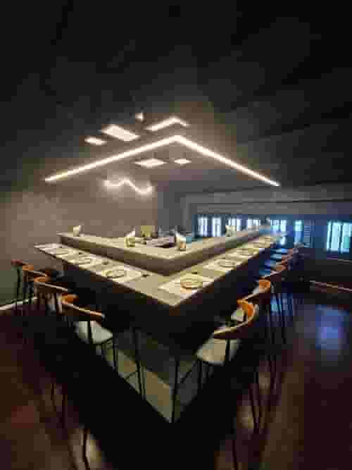 Whole restaurant