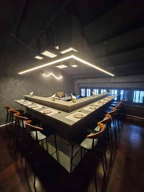 Toku Nori restaurant U-shaped counter for corporate networking and intimate fine dining events.