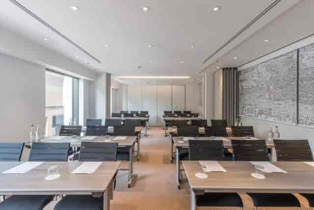 Modern Aldgate Suite at Hotel Saint London for corporate meetings and workshops.