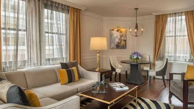 Hollywood Suite
