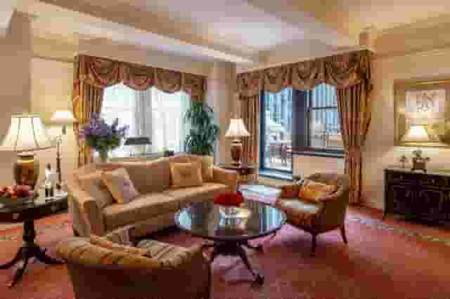 Hollywood Suite