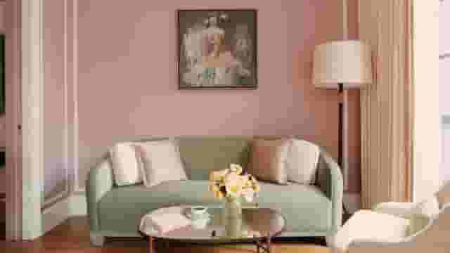 Rooms and Suites