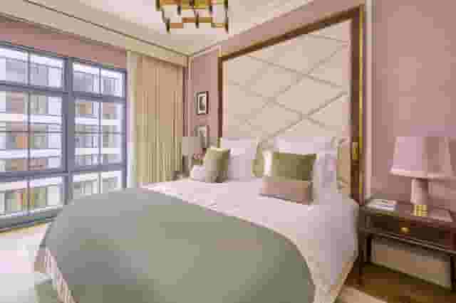 Rooms and Suites