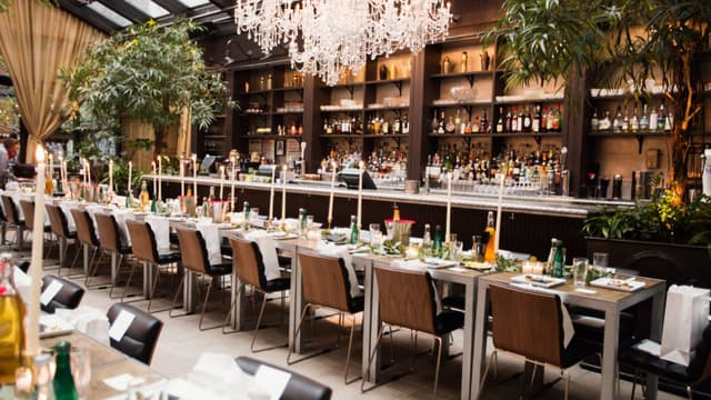 NoMo Kitchen & Rose Garden