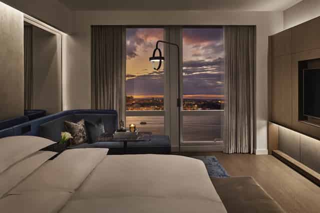 Equinox Hotel