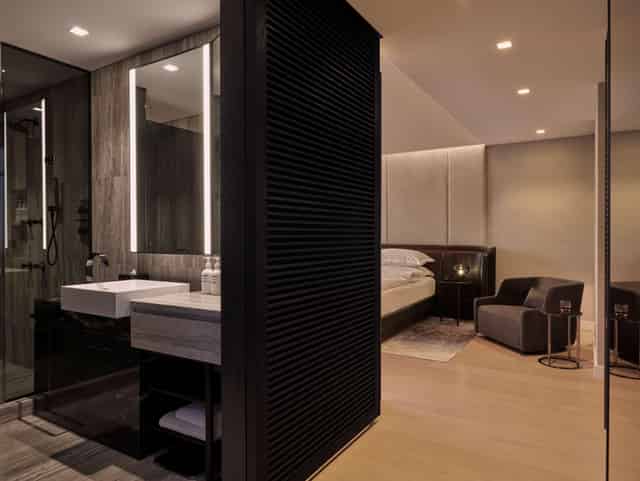 Equinox Hotel