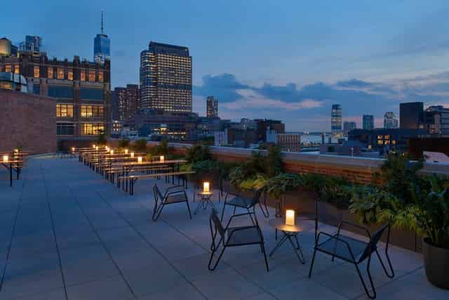 10th-floor lounge