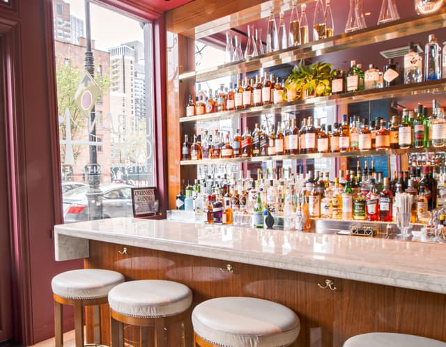 Alcove Bar & Lounge