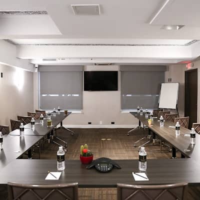 Broadway Meeting Room in U-shape setup for intimate board meetings and collaborative sessions.