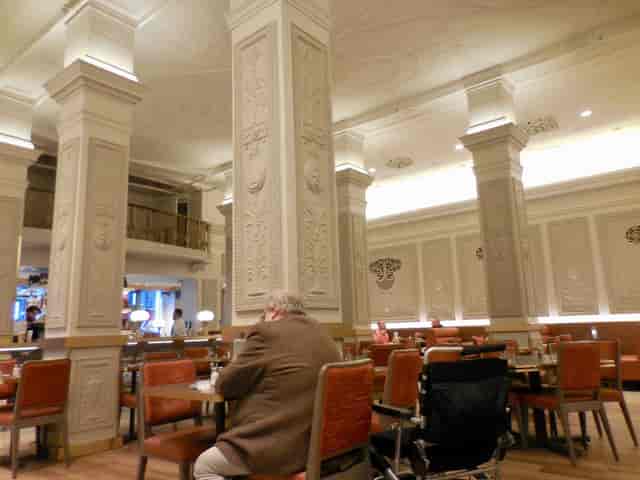 Friedman’s Hotel Edison venue with classic architectural pillars for event space and conference.