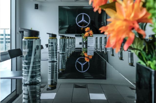 Mercedes-Benz World