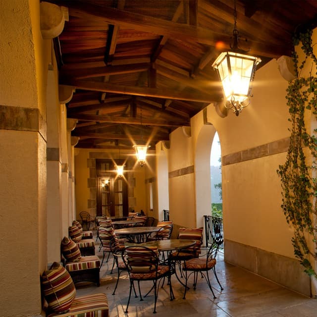 OHK Bar & Restaurant