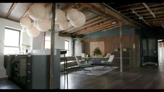 Industrial-chic Loft 5s+5n breakout space for networking and VIP hospitality events.