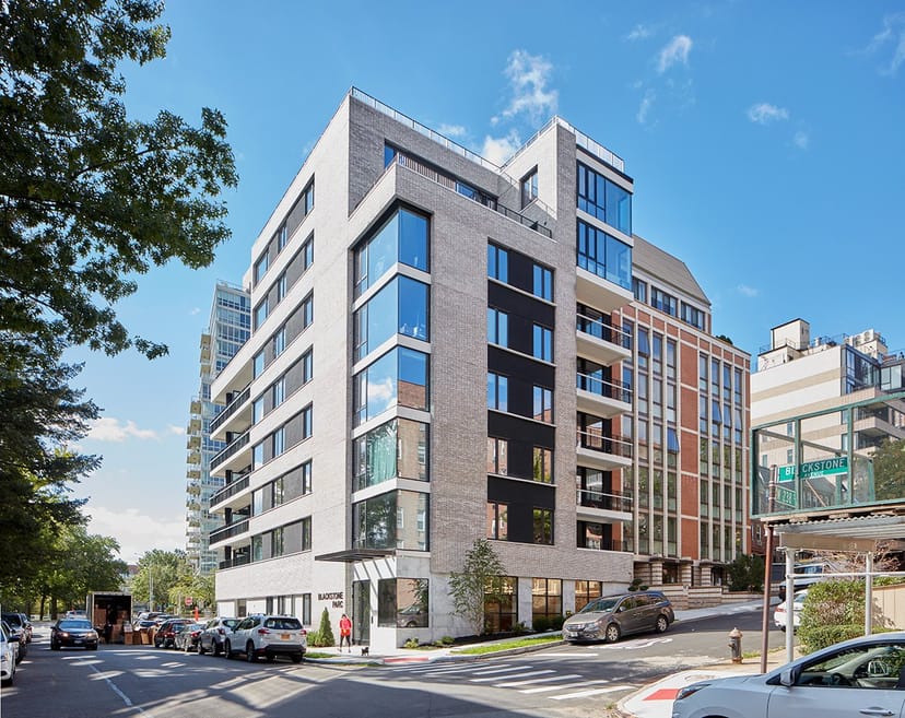 Modern rooftop terrace at Blackstone Parc for executive corporate events and private retreats.
