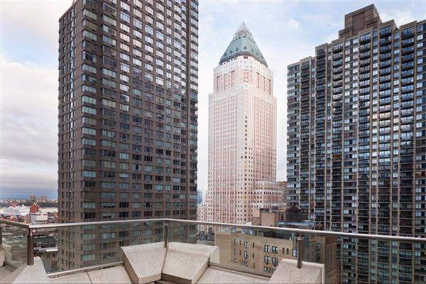 NYC rooftop terrace with iconic skyline view, perfect for VIP receptions and product launches.