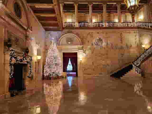 West Lounge