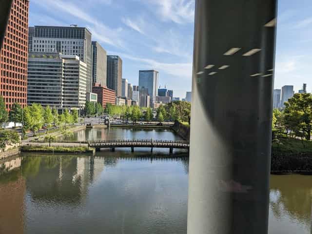 AP Tokyo Marunouchi meeting room with city views, ideal for executive offsites and board meetings.