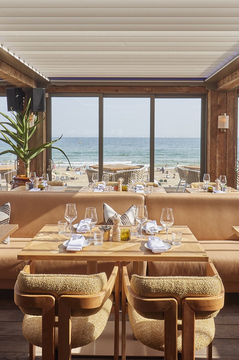 Upscale cocktail bar in Branksome for corporate luncheons and VIP incentive dinners. - Banner