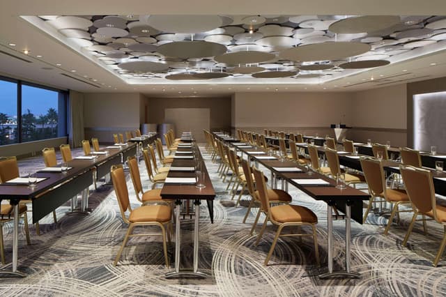 Banquet hall