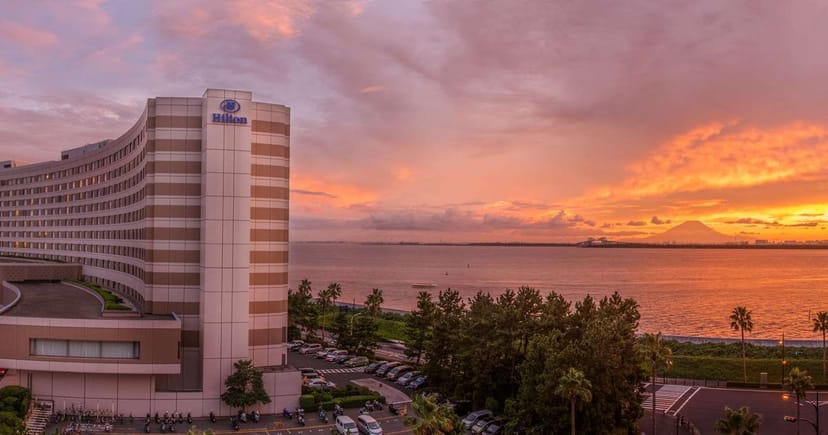 Hilton Tokyo Bay banquet hall, waterfront view, venue for corporate conferences and incentive trips.