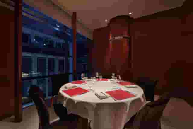 PRIVATE ROOM