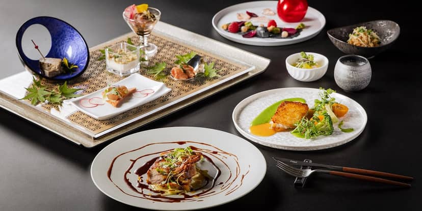Premium banquet meal at TIDE TABLE Shiomi, Tokyo: luxury catering for executive dinner and gala.