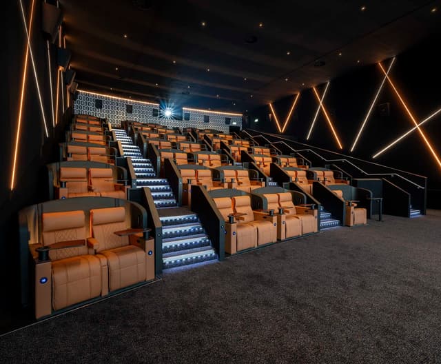 Screen 13 SUITE