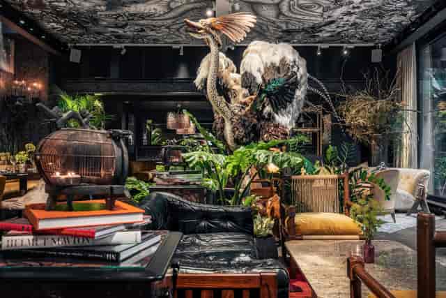 YOPO Restaurant and Bar: avant-garde VIP lounge design for upscale networking events.