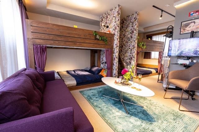 Room Amethyst