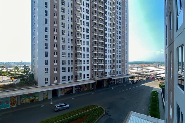 Room Sienna, Tokyo: Modern residential complex for event accommodation and lodging.