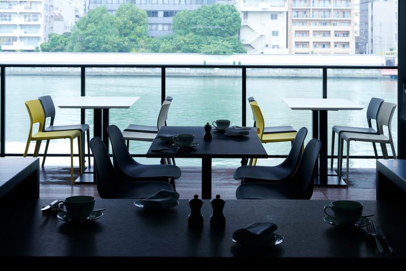 Anchor Ryogoku Riverside breakout area with natural light for corporate events and workshops.
