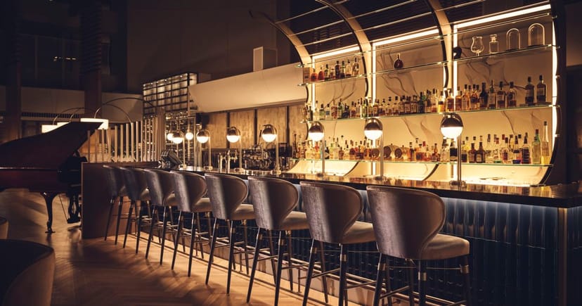 Sophisticated bar at InterContinental Tokyo for VIP reception and networking events.