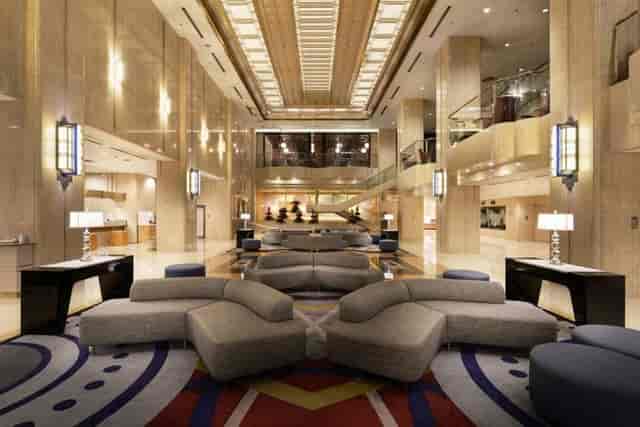 Polaris hotel lobby, Ikebukuro: spacious luxury venue for VIP arrivals and corporate events.