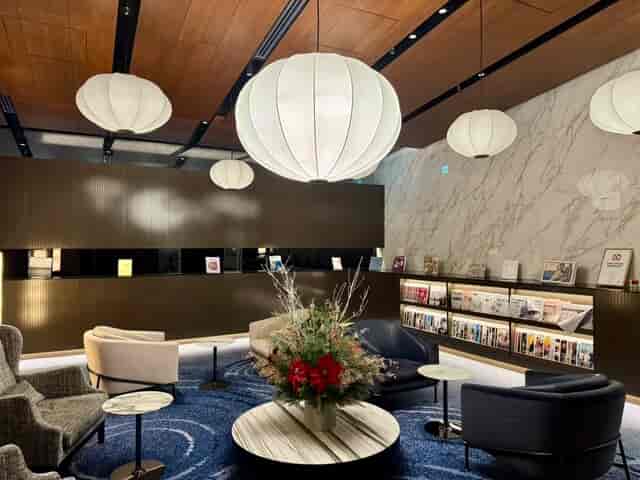 Sophisticated Muromachi Lounge at Tokyo American Club for VIP networking and event registration.