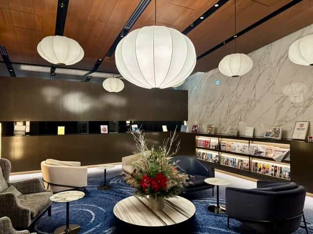 Sophisticated Muromachi Lounge at Tokyo American Club for VIP networking and event registration.