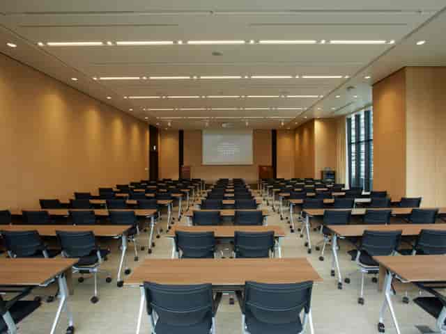 Classroom-style boardroom in Akasaka Intercity for corporate training and workshops.