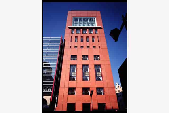 Shiseido Gallery: Boutique architecture venue for corporate board meetings and product launches.