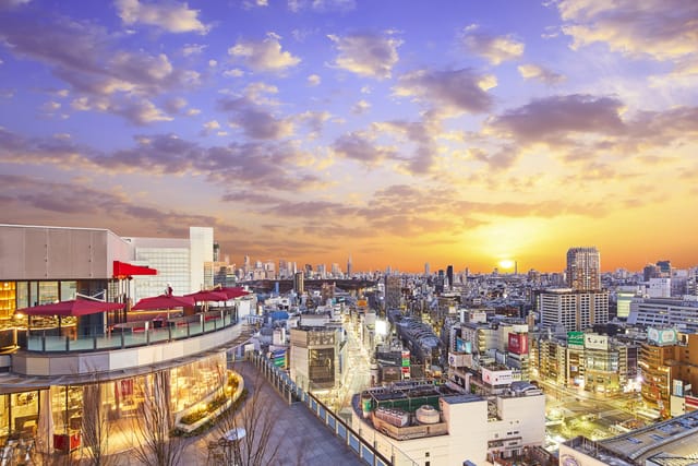 CÉ LA VI Tokyo rooftop bar with skyline view, ideal for networking reception and VIP events.