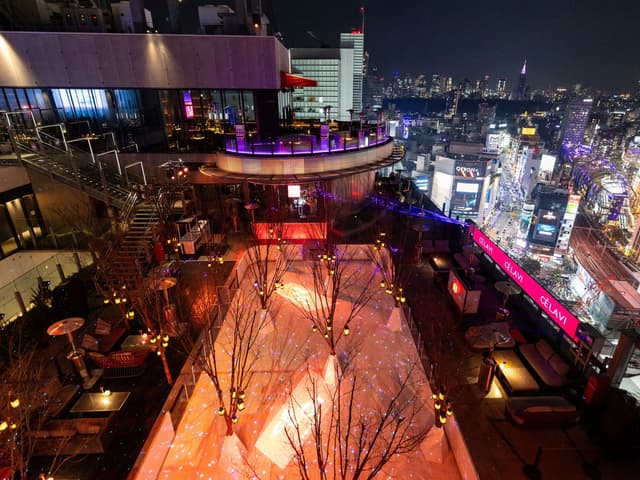 CÉ LA VI Restaurant & Sky Bar