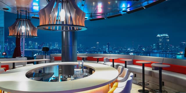 CÉ LA VI Restaurant & Sky Bar