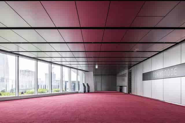 TOKYO NODE lobby with panoramic light, perfect for premium corporate events and exhibitions.