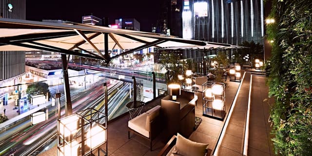 Lobby Bar