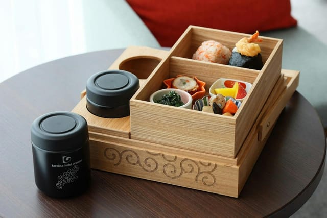 Premium boxed lunch at karaksa hotel premier Tokyo Ginza event space for executive meetings.