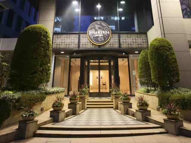Stadium Suite at Hotel Allamanda Aoyama: Boutique venue for corporate retreats and VIP meetings.