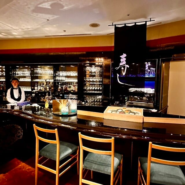 KATO'S DINING & BAR: Polished, upscale cocktail bar for corporate hospitality and networking events.