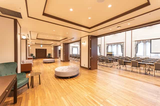 Kudan Terrace conference room: spacious classroom meeting space for corporate events.