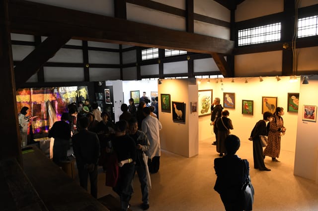 Art exhibition in Tokyo Art Club featuring heritage architecture and professional gallery lighting.