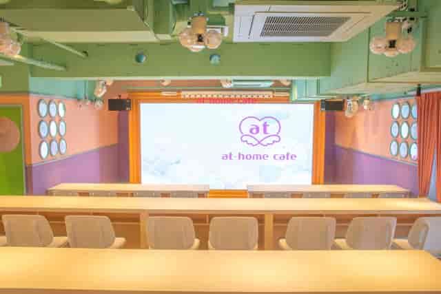 Tokyo Art Club classroom event space with digital stage for boutique workshops and presentations.