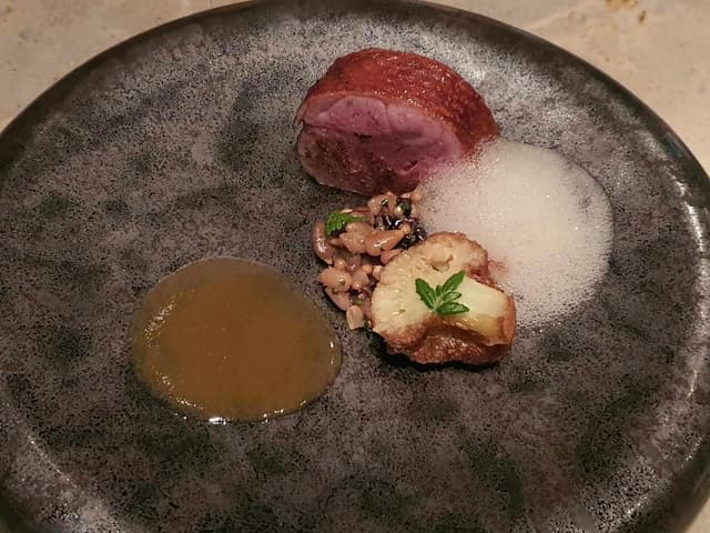Tapas Molecular Bar