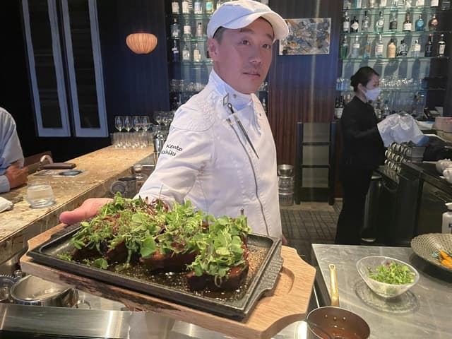 Tapas Molecular Bar
